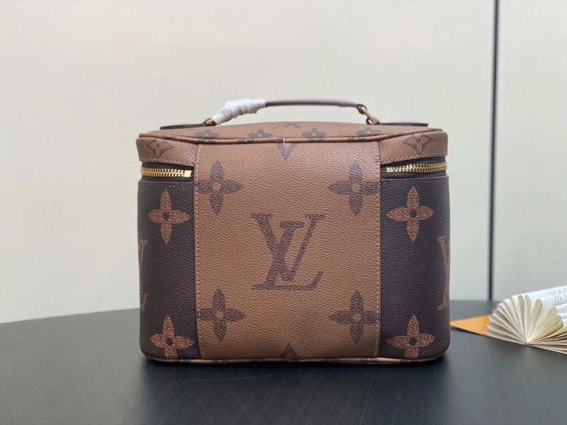 LV Cosmetic Bags 4286A-0172