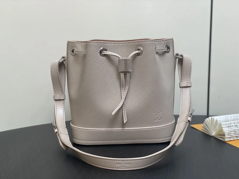 LV Bucket Bags 4286A-0174