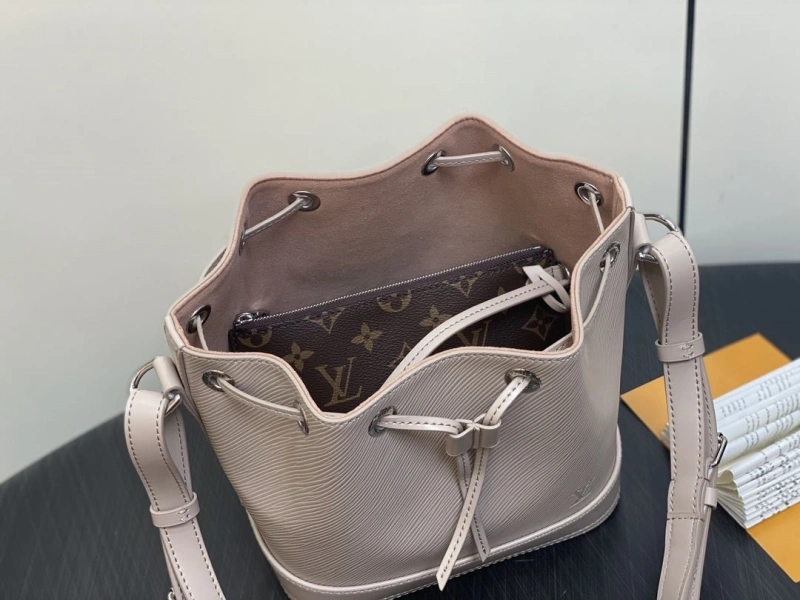 LV Bucket Bags 4286A-0174