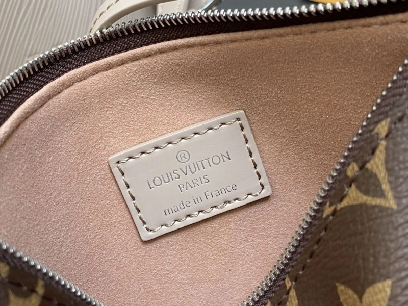 LV Bucket Bags 4286A-0174