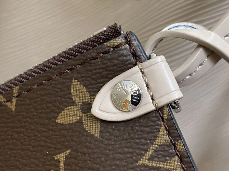 LV Bucket Bags 4286A-0175