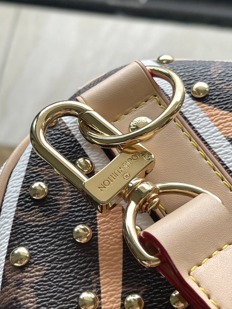 LV Travel Bags 4286A-0197