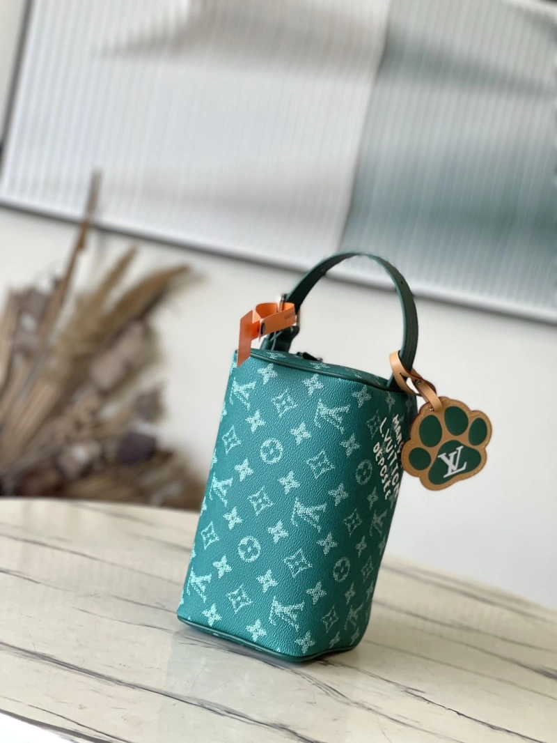 LV Cosmetic Bags 4286A-0201