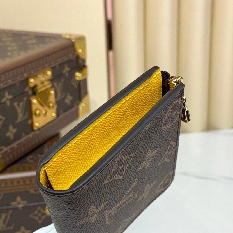 LV Wallets 4286A-0217