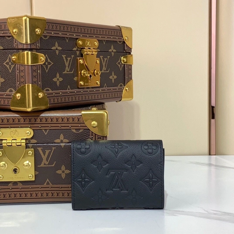 LV Wallets 4286A-0221