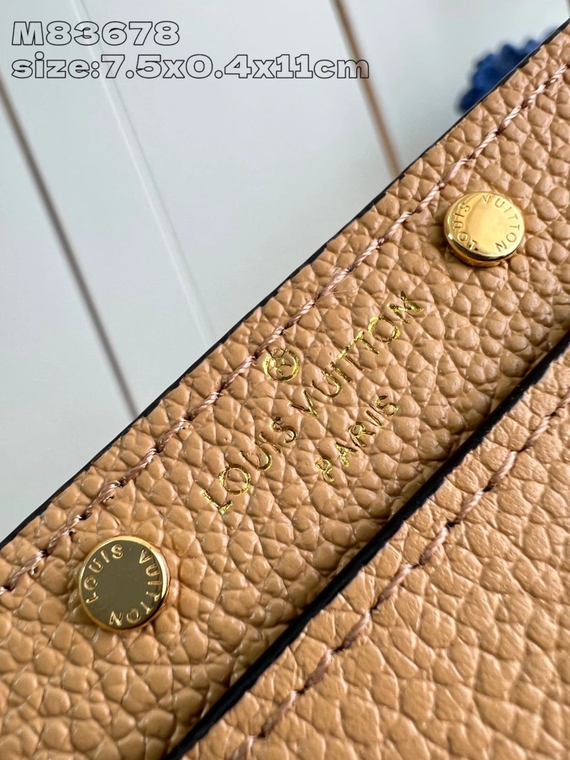 LV Wallets 4286A-0266