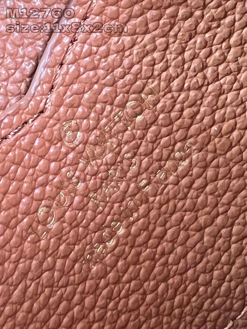 LV Wallets 4286A-0273