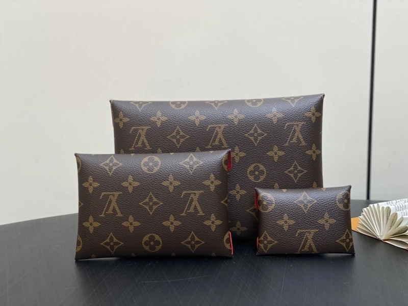 LV Wallets 4286A-0278