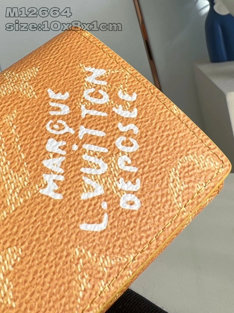 LV Wallets 4286A-0306