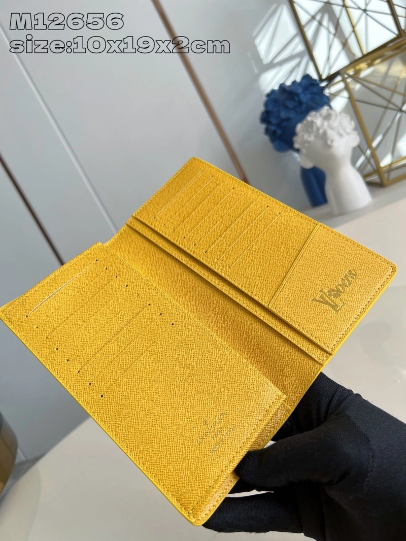 LV Wallets 4286A-0307