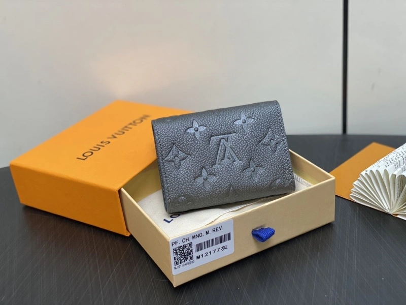 LV Wallets 4286A-0317