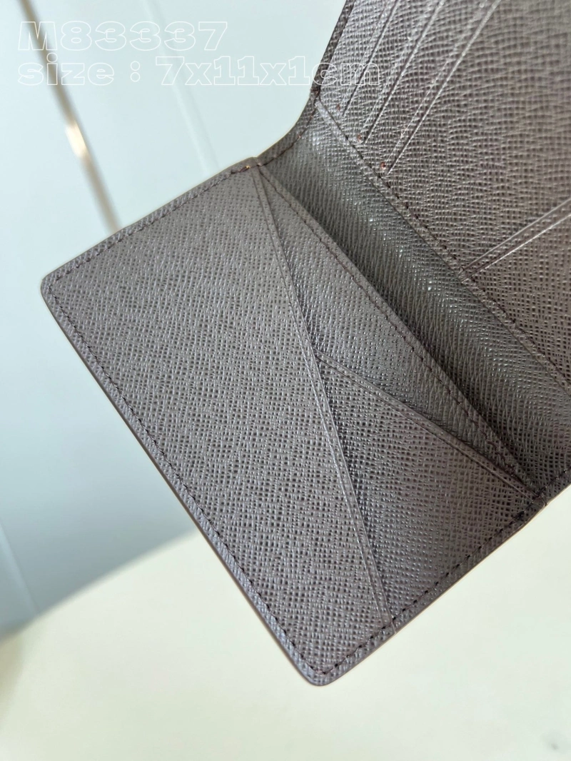 LV Wallets 4286F-0014