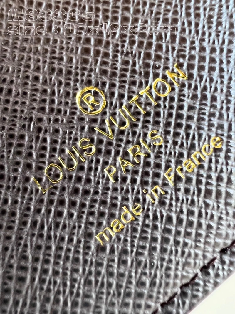 LV Wallets 4286F-0015