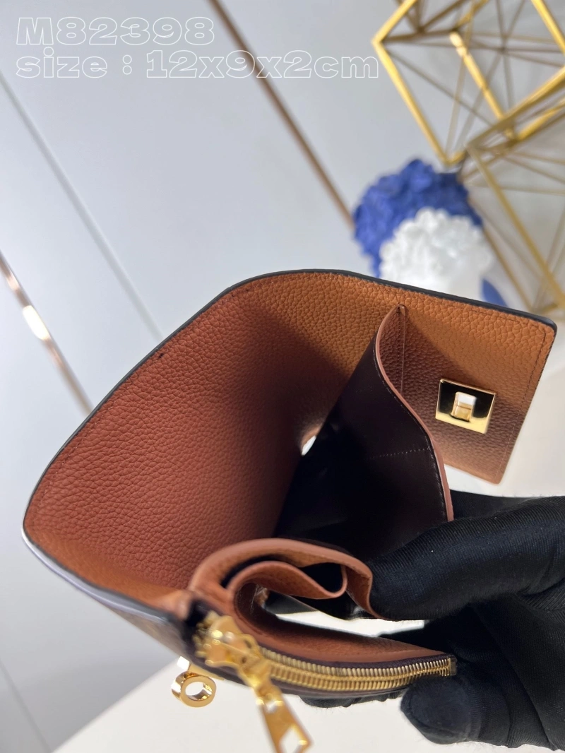 LV Wallets 4286F-0056