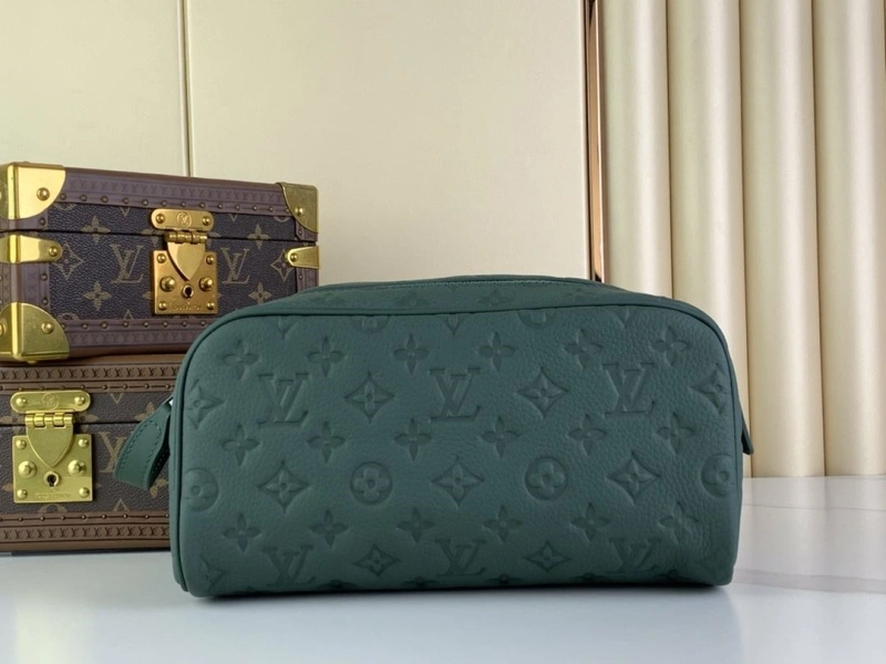 LV Cosmetic Bags 4286F-0081