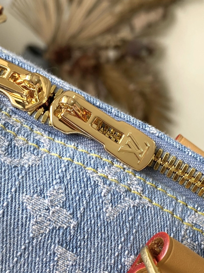 LV Travel Bags 4286G-0093