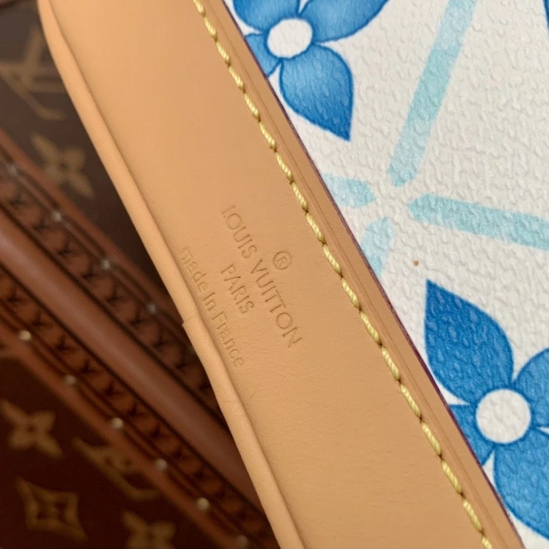 LV Bucket Bags 4286G-0111