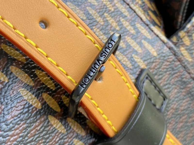 LV Backpacks 4286G-0114