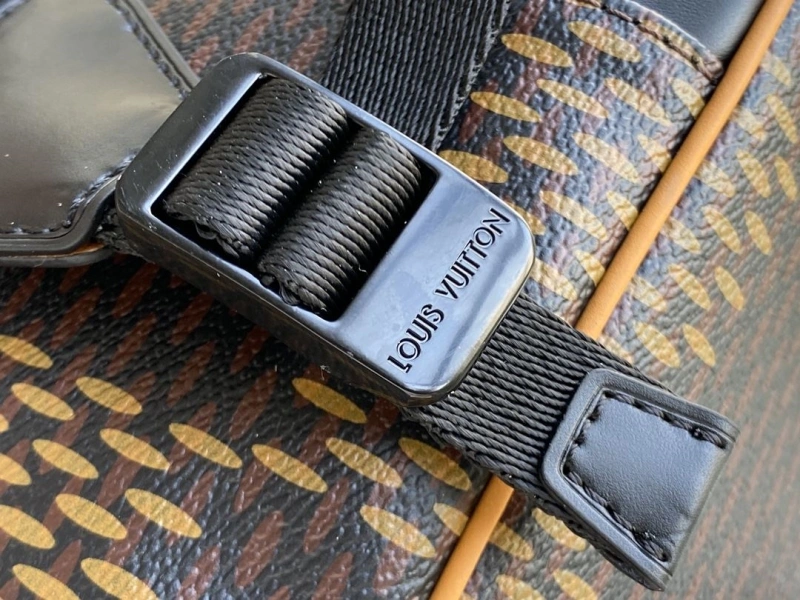 LV Backpacks 4286G-0114