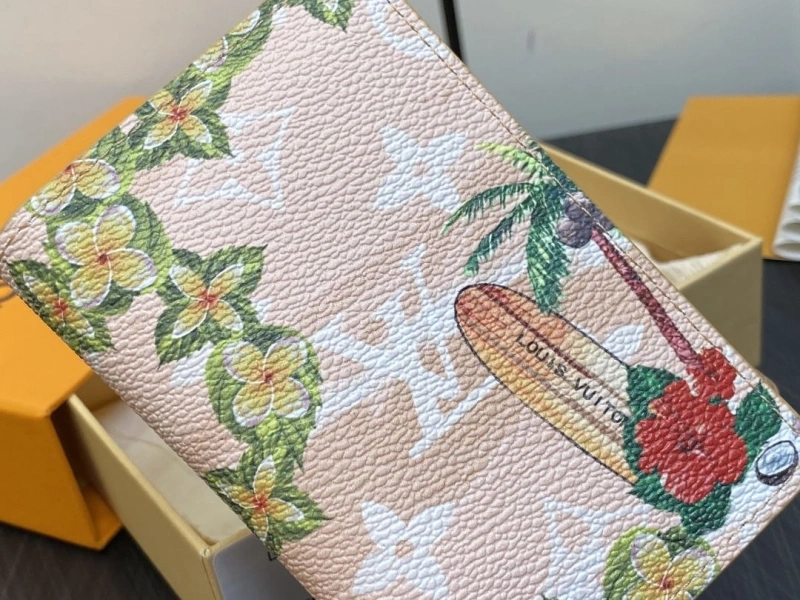 LV Wallets 4286G-0124