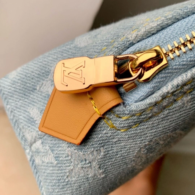 LV Clutch Bags 4286G-0135