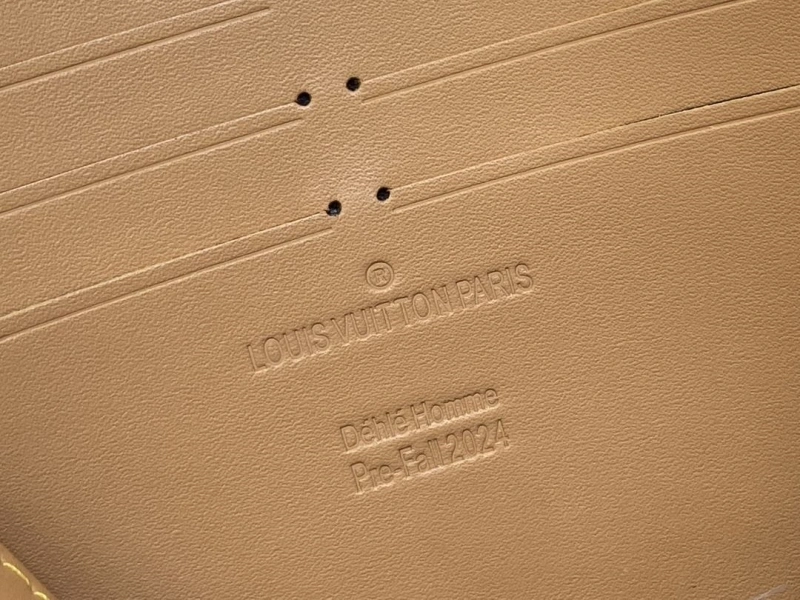 LV Clutch Bags 4286G-0158