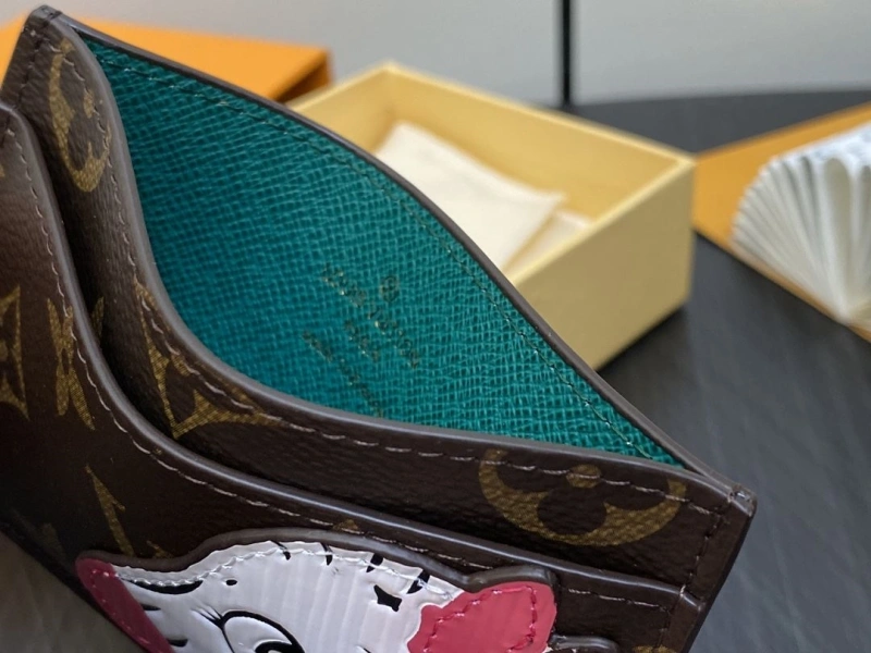 LV Wallets 4286G-0177