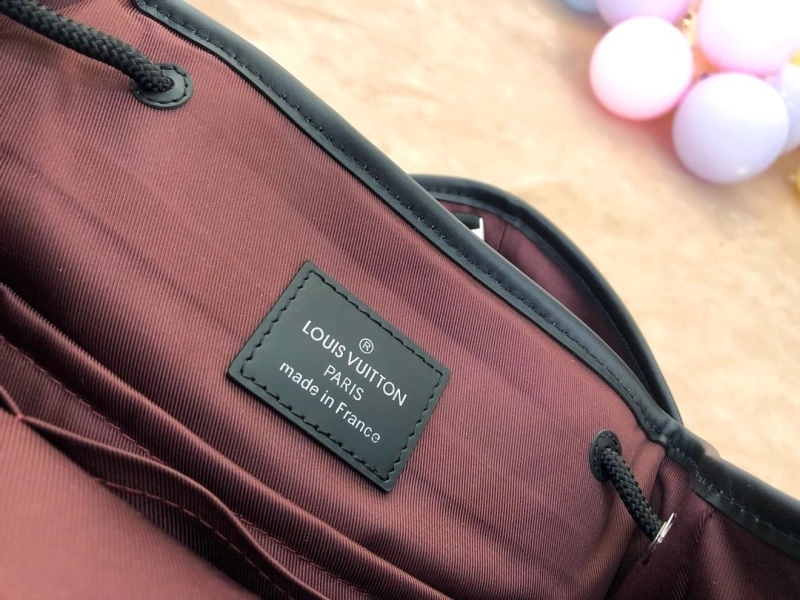 LV Backpacks 4286G-0190