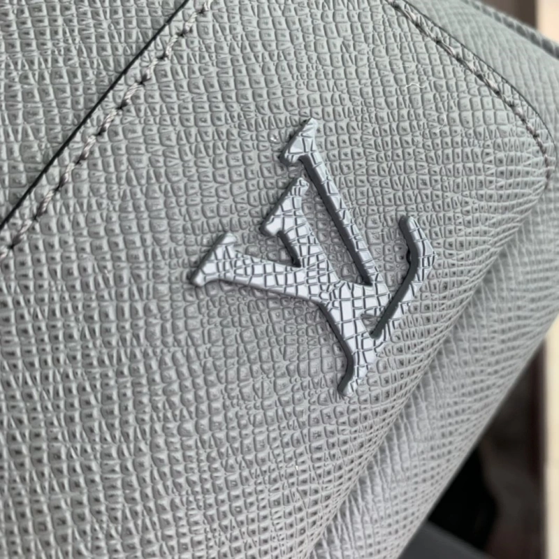 LV Backpacks 4286G-0212