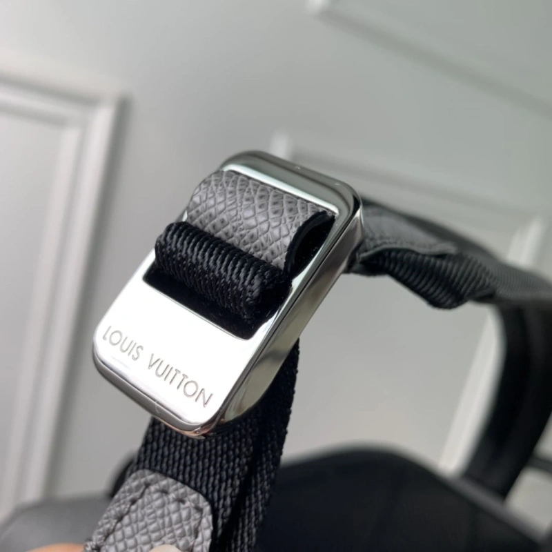 LV Backpacks 4286G-0212