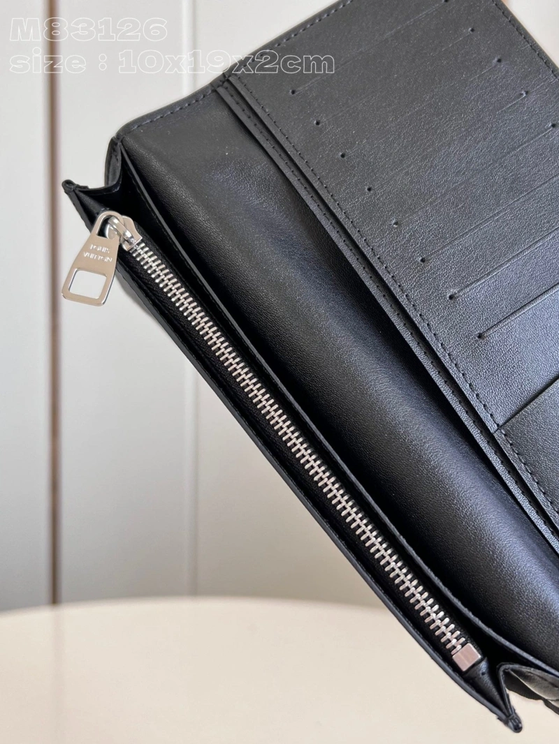 LV Wallets 4286G-0269