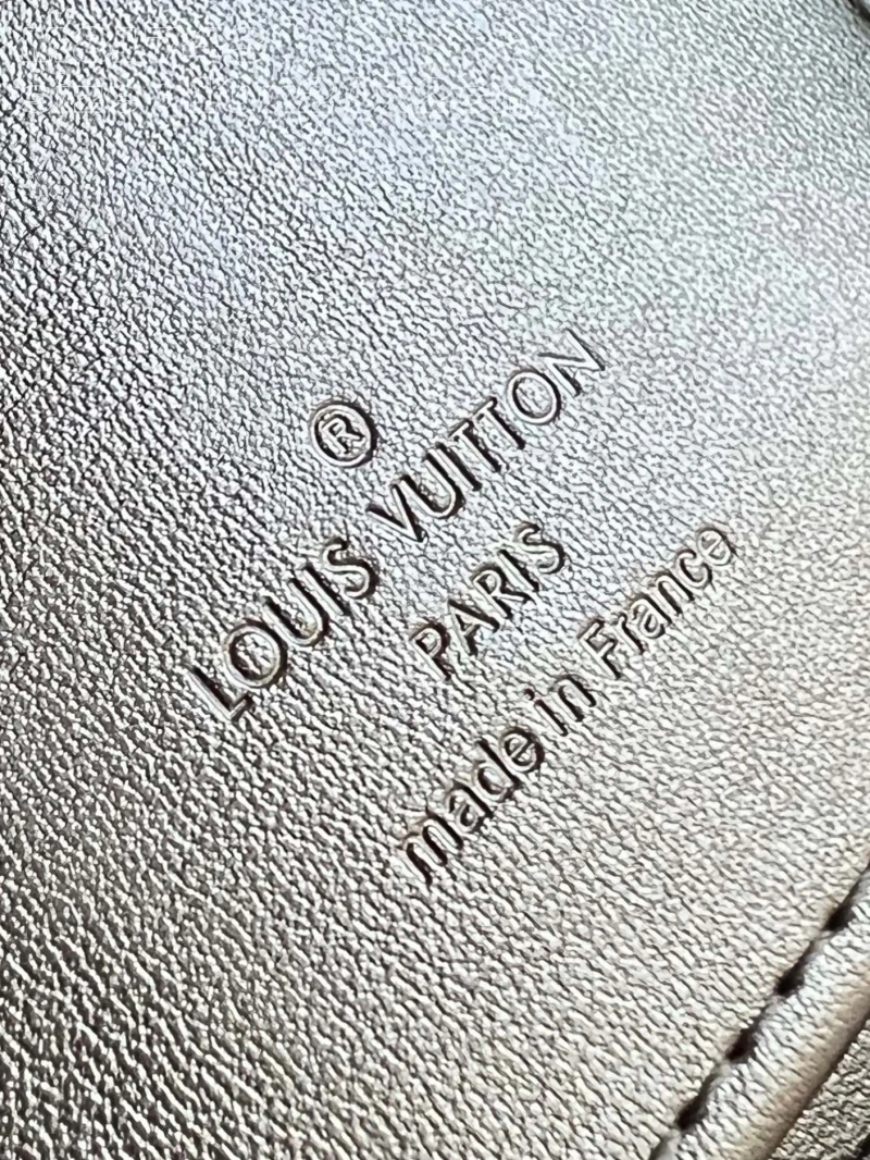 LV Wallets 4286G-0281