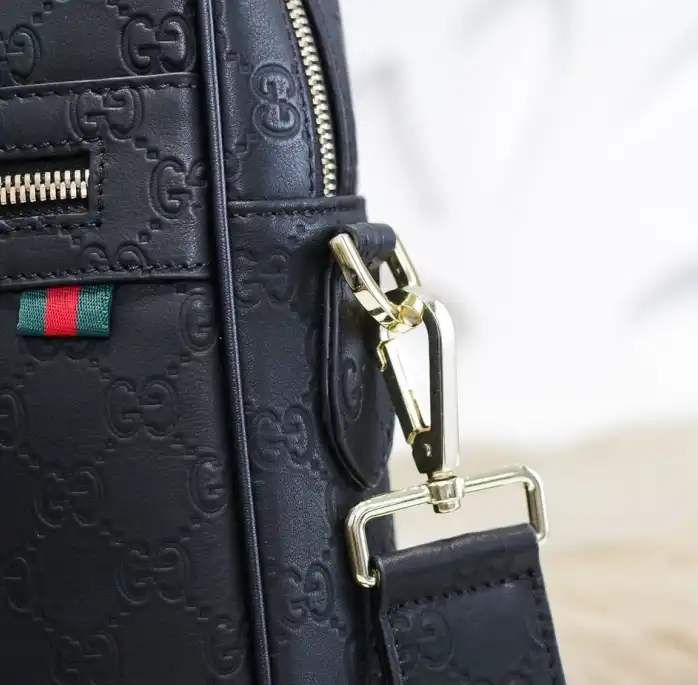 Mens Gucci Briefcases 4288-0059
