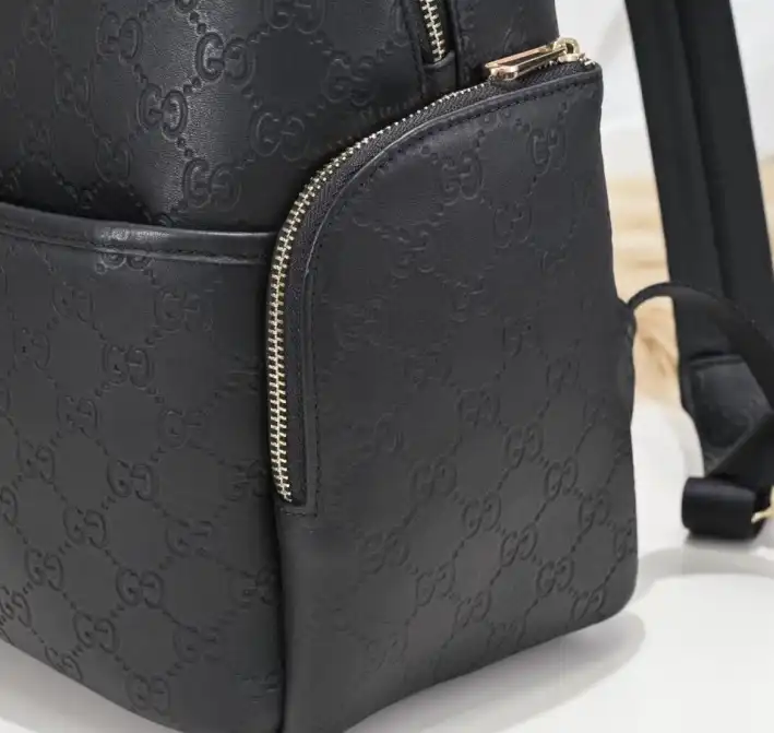 Gucci Backpacks 4288-0164