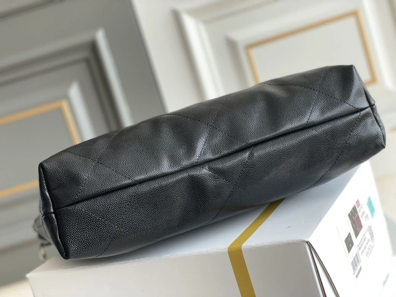 Chanel Gabrielle Bags 4345A-0086