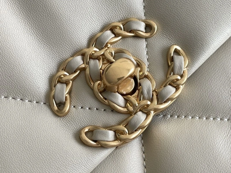 Chanel 19 Bags 4345D-0010