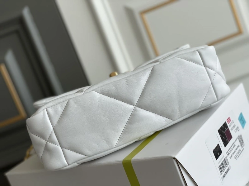 Chanel 19 Bags 4345D-0012