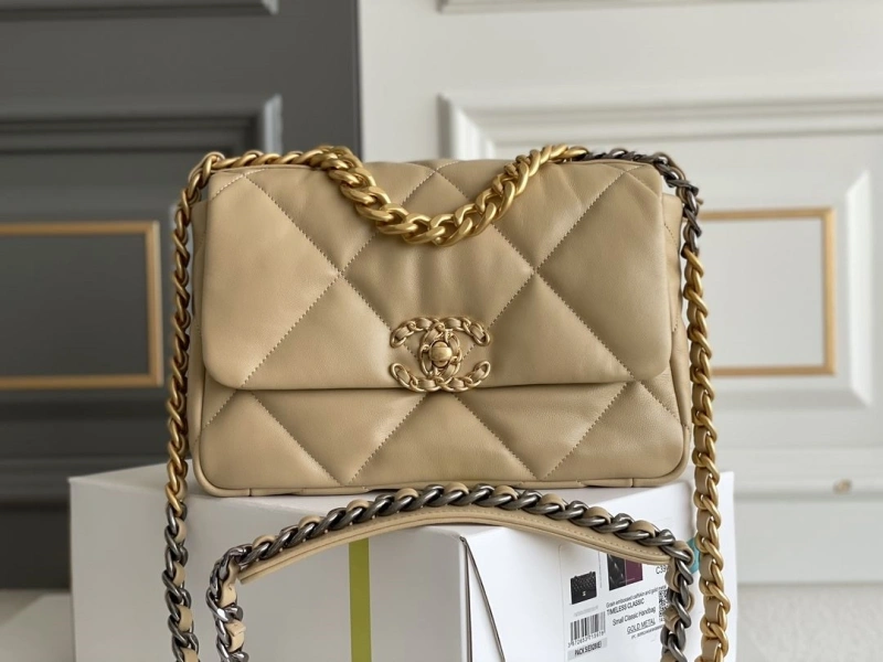 Chanel 19 Bags 4345D-0013