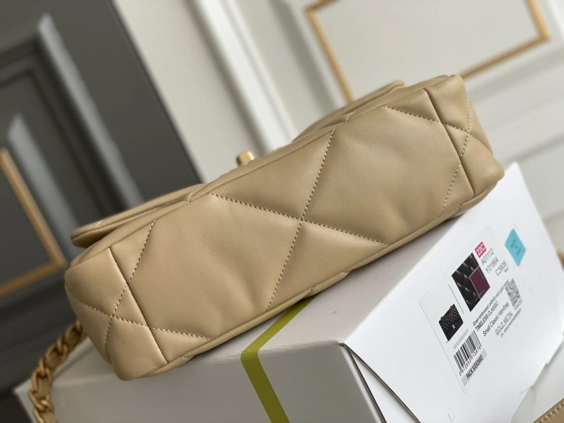 Chanel 19 Bags 4345D-0013