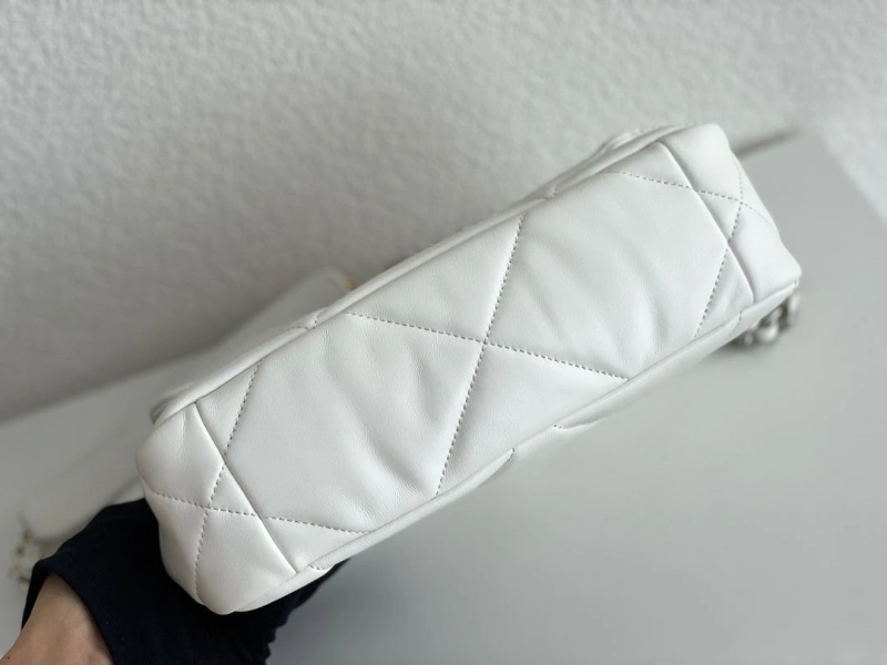 Chanel 19 Bags 4345D-0068