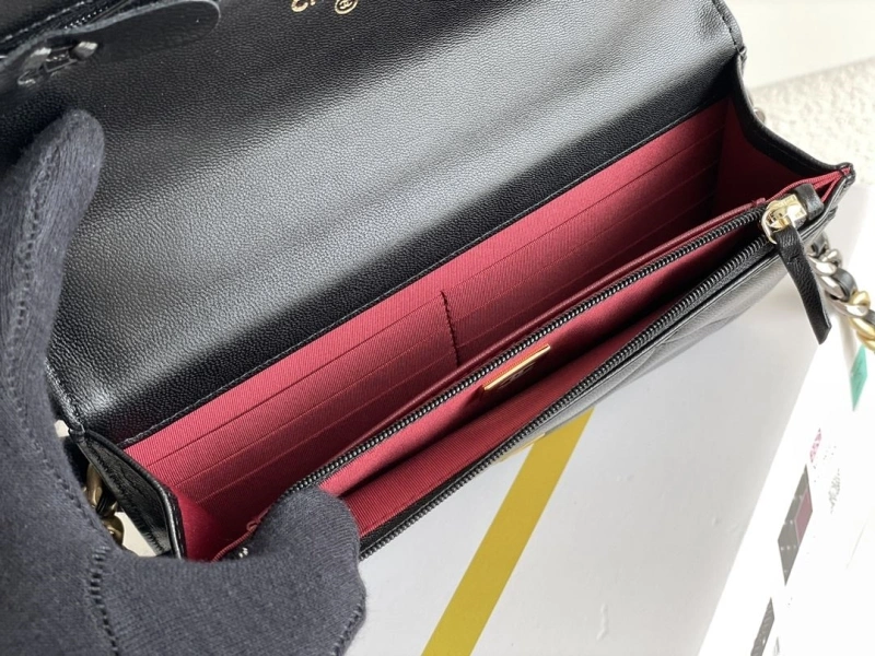 Chanel 19 Bags 4345D-0082