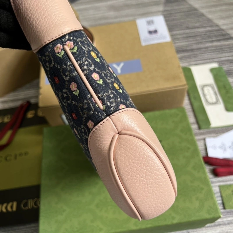 Gucci Top Handle Bags 4360C-0365