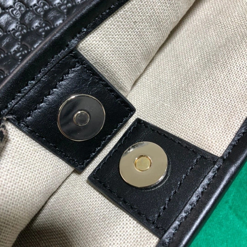 Gucci Shopping Bags 4360C-0690