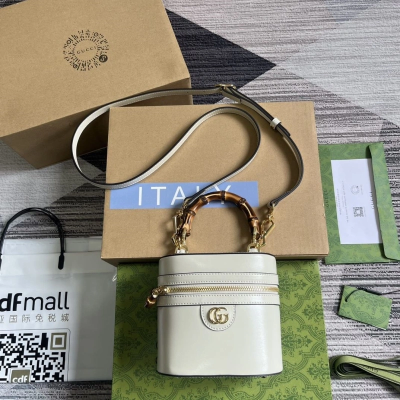 Gucci Cosmetic Bags 4360C-0750