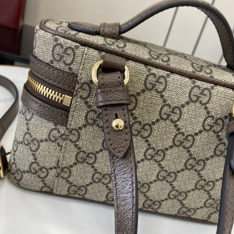 Gucci Cosmetic Bags 4360C-1100