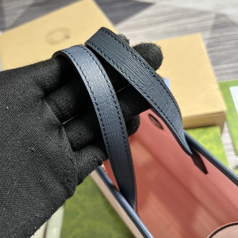 Gucci Shopping Bags 4360C-1528