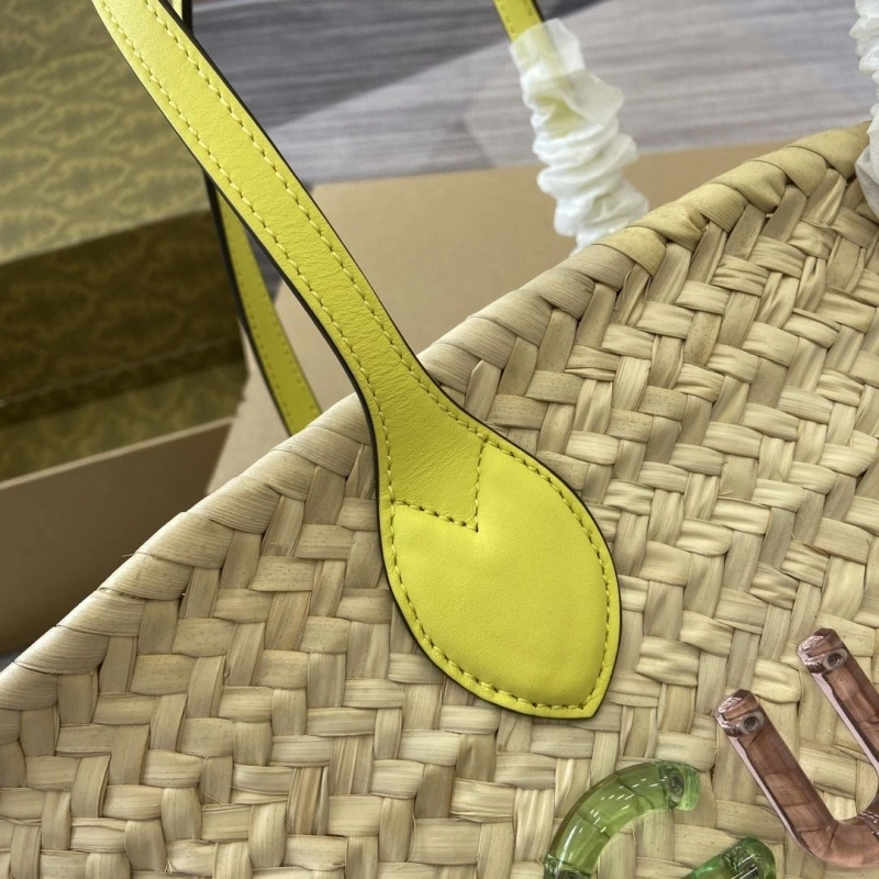 Gucci Shopping Bags 4360C-1945