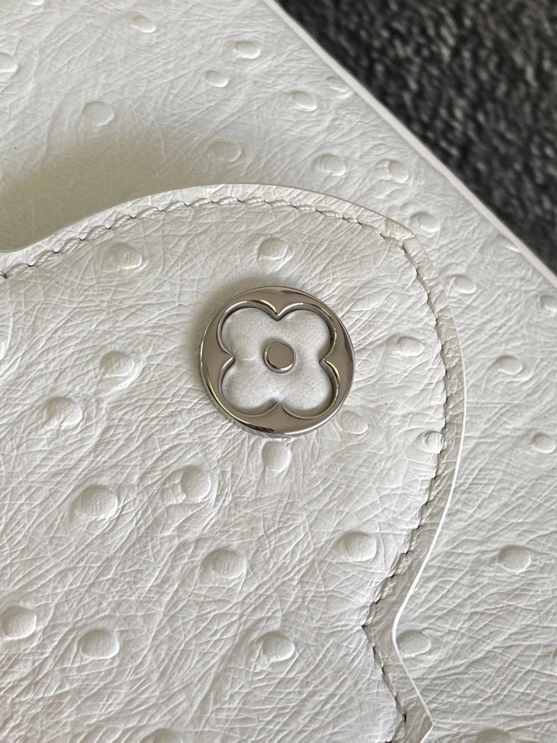 LV Capucines Bags 4365A-0003