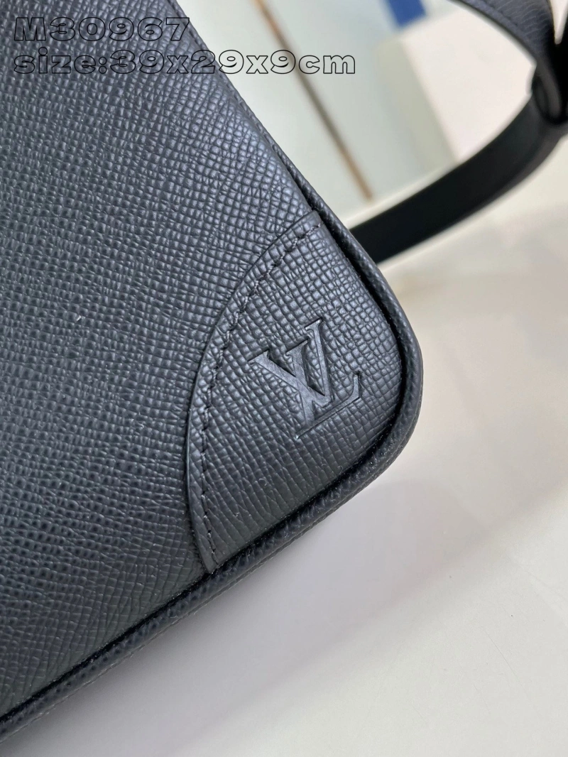 LV Mens Briefcases 4365A-0064