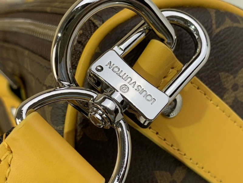 LV Travel Bags 4365A-0129